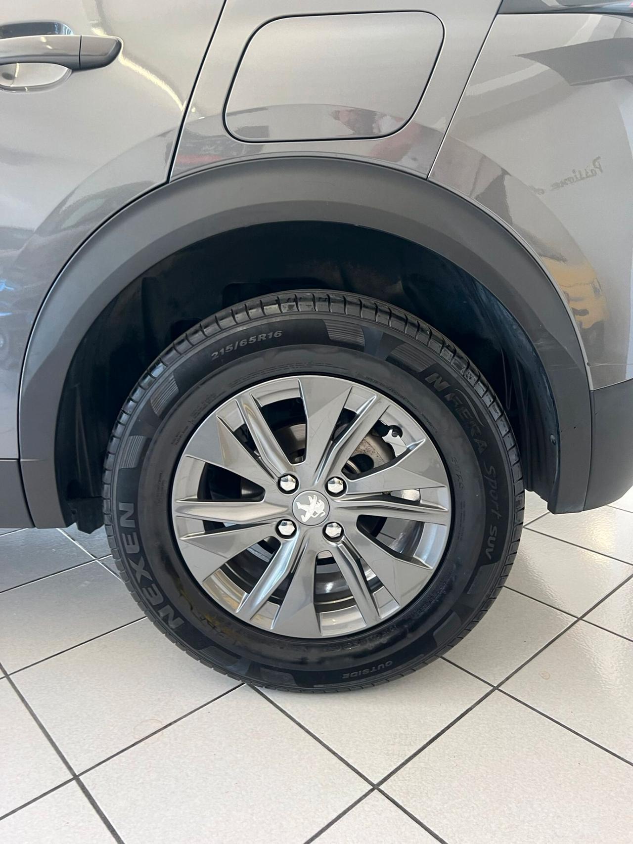 Peugeot 2008 BlueHDi 130 S&S EAT8 GT