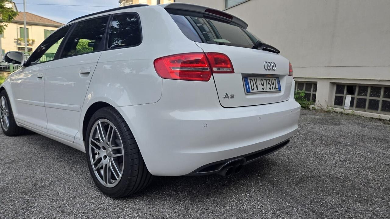 Audi A3 2.0 16V TFSI quattro S tronic Ambition