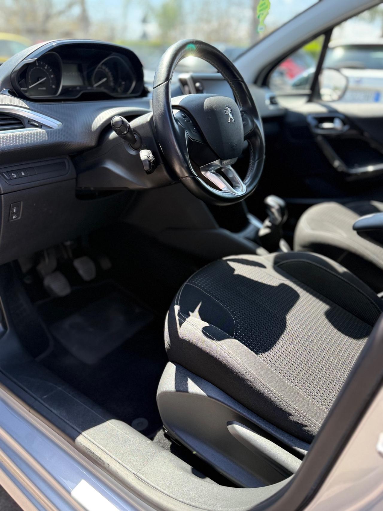 Peugeot 208 BlueHDi 100 5 porte Allure