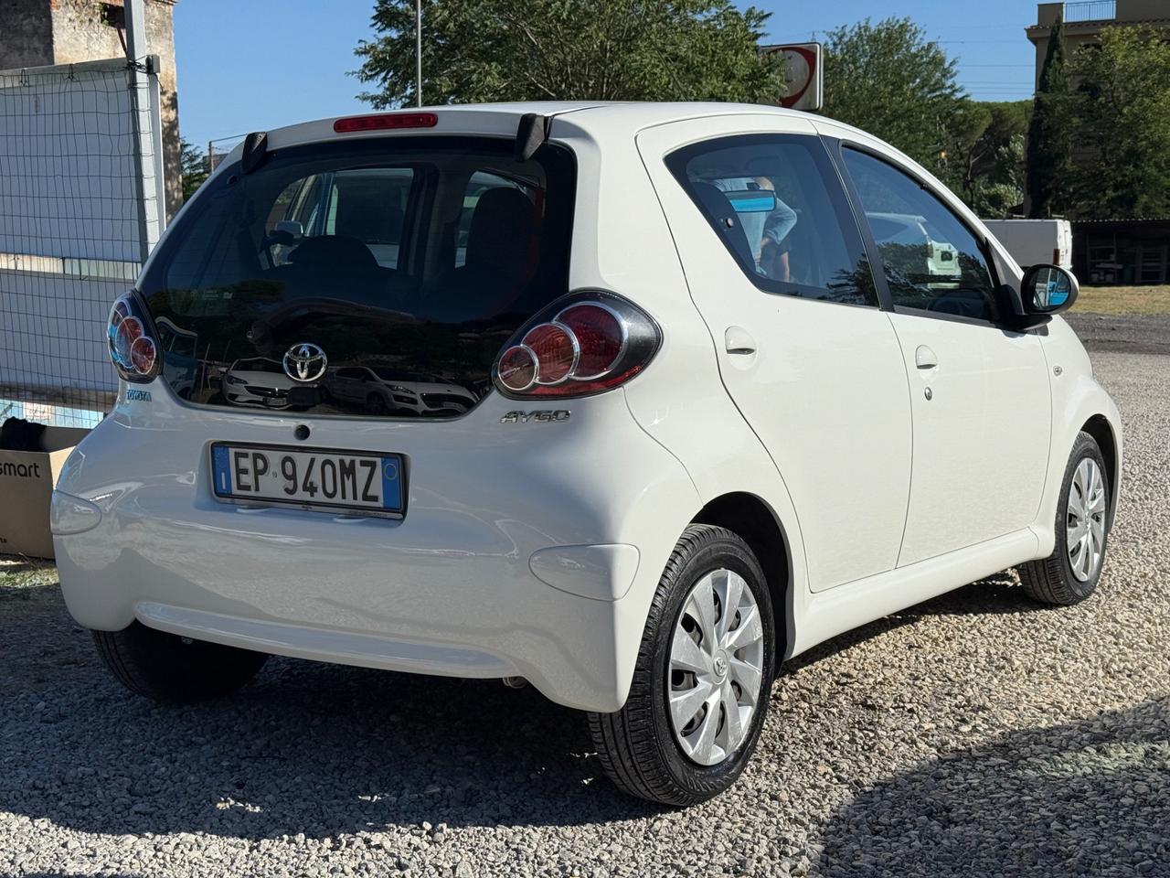 Toyota Aygo 1.0 12V VVT-i 5P Tobasco MMT