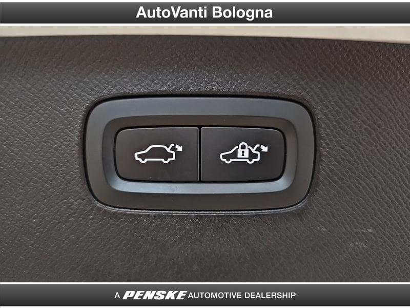 Volvo XC90 XC90 B5 (d) AWD Geartronic R-design