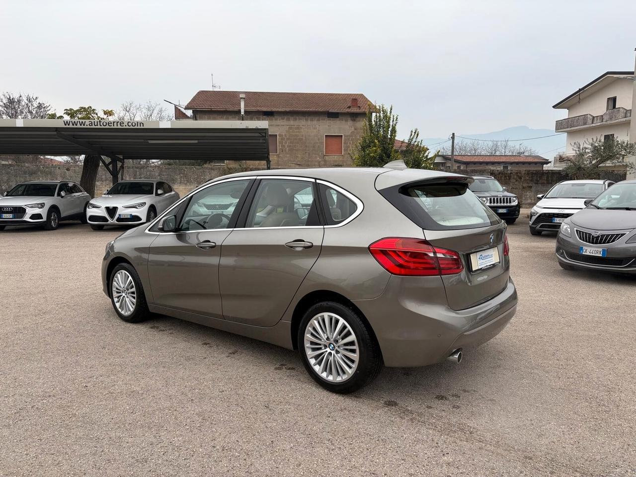 Bmw 2er Active Tourer 216d Luxury