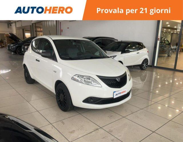 LANCIA Ypsilon 1.0 FireFly 5 porte S&S Hybrid Ecochic Silver