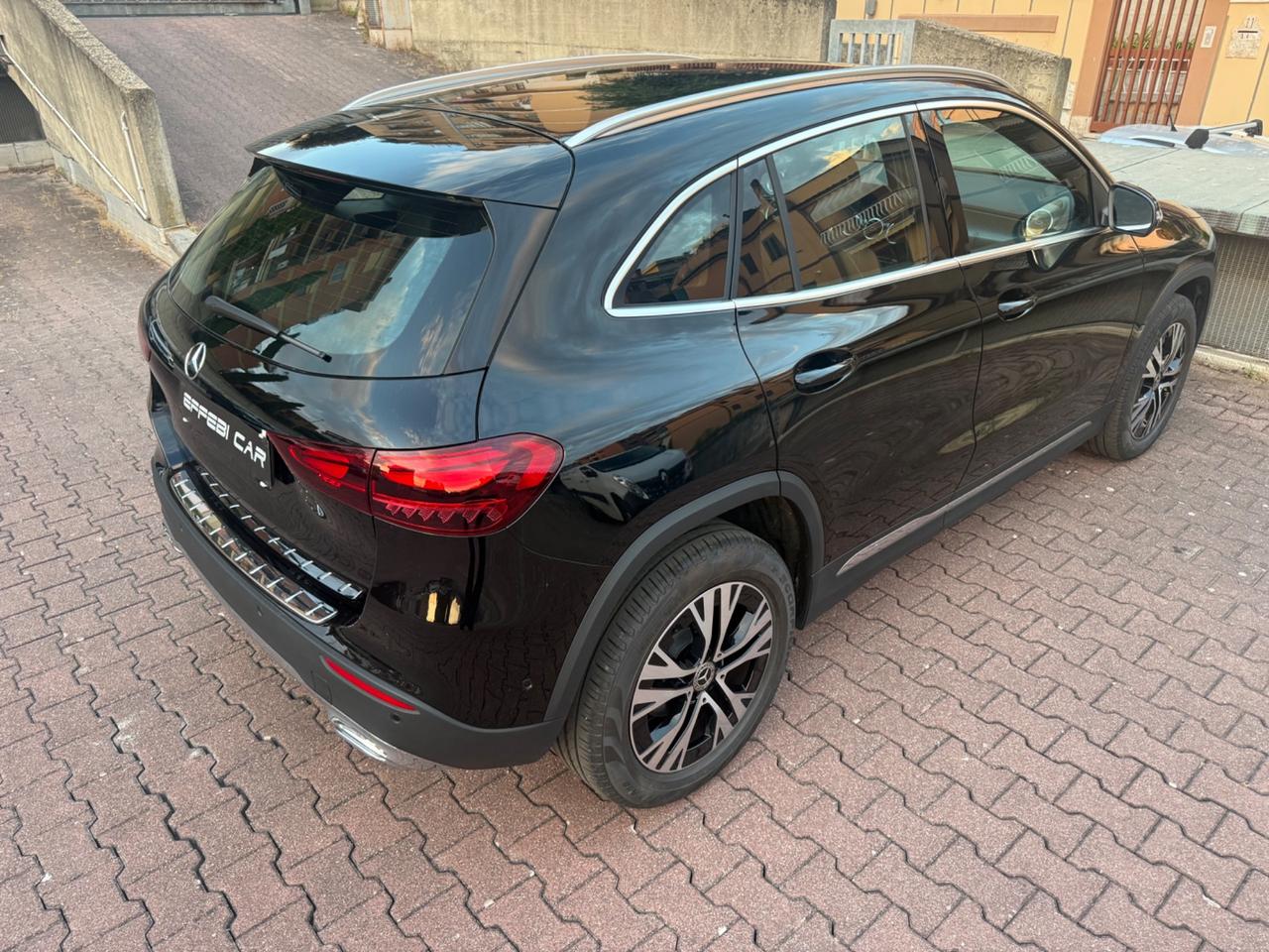Mercedes-benz GLA 180 Mhev Aut. PARI AL NUOVO - PRONTA CONSEGNA - PREZZO REALE!