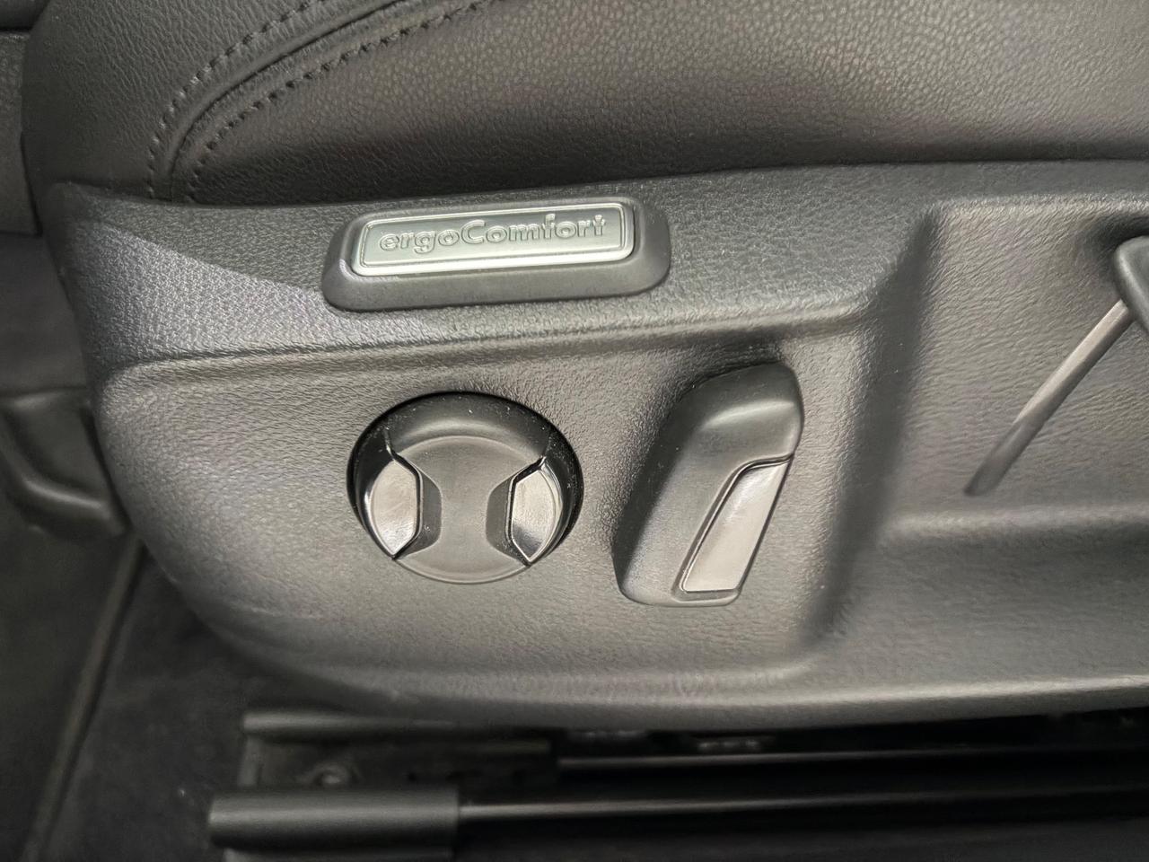 VOLKSWAGEN PASSAT VARIANT 2.0 TDI DSG EXECUTIVE