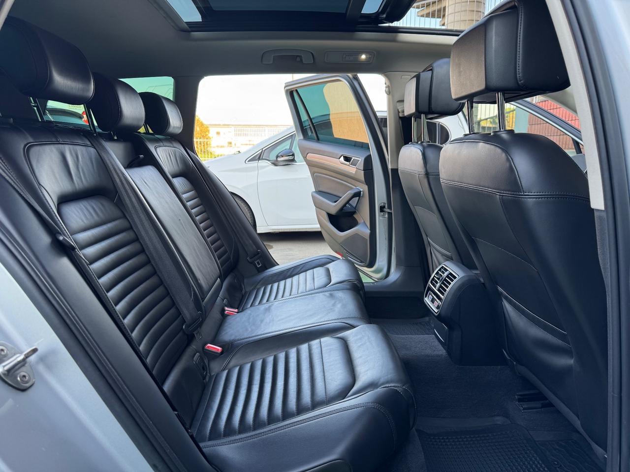 Volkswagen Passat 2.0 TDI 4MOTION Executive BlueMotion Tech.