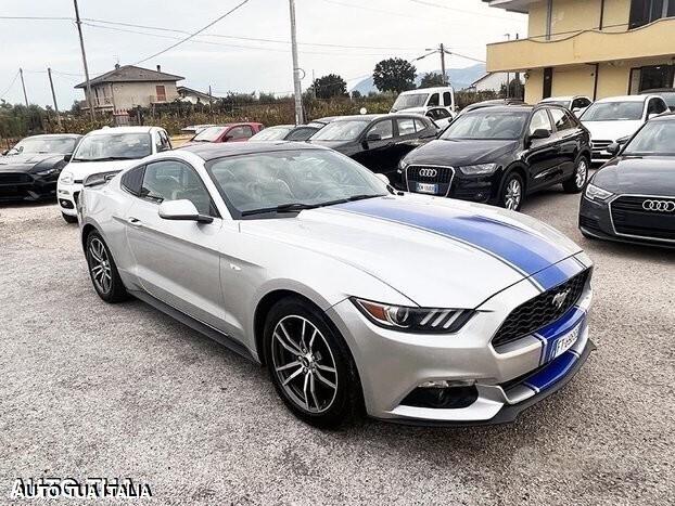 Ford mustang navi camera perfetta