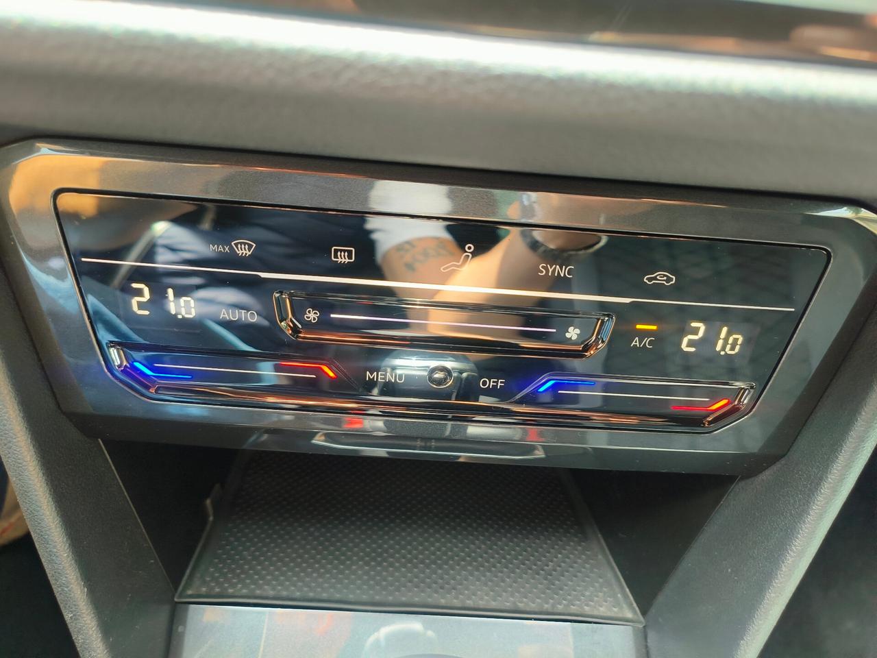 Volkswagen Tiguan 2.0 TDI 150 CV SCR DSG R-Line