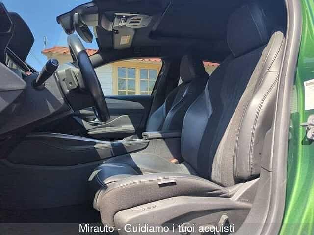 Peugeot 308 308 BlueHDi 130 S&S EAT8 GT Pack