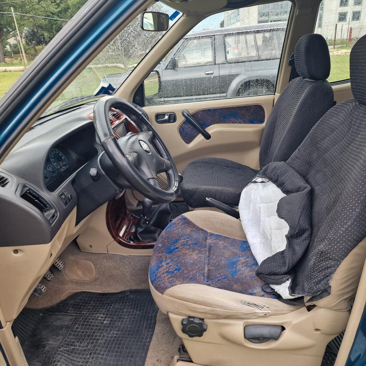 Nissan Terrano II 2.7 Tdi 3 porte Anniversary GANCIO E CARRELLO AUTOCARRO 5 POSTI