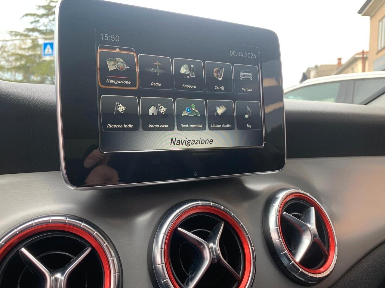 Mercedes-benz CLA 200d Premium AMG Pack Neopat.