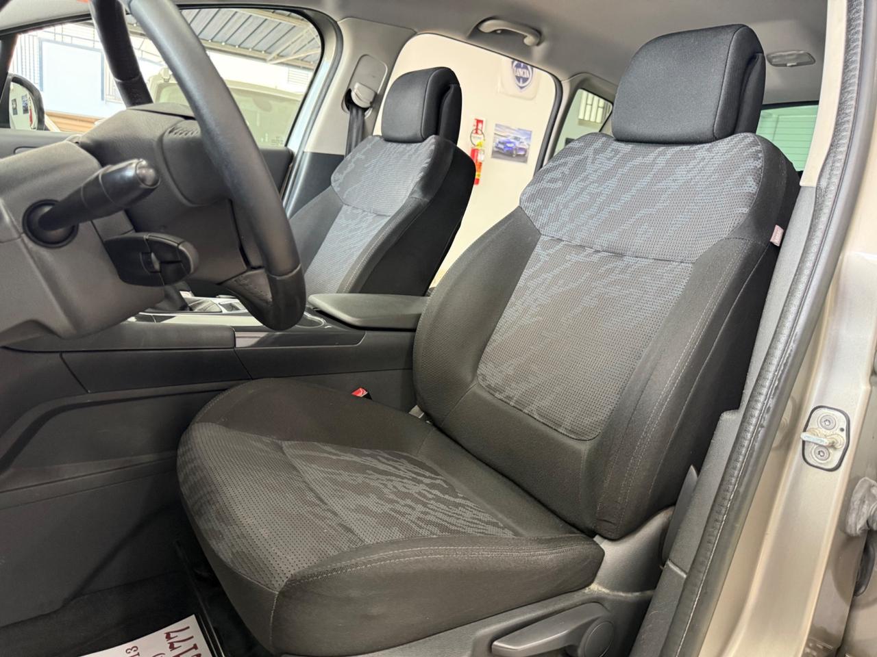 Peugeot 3008 1.6 hdi full optional 160 mila km