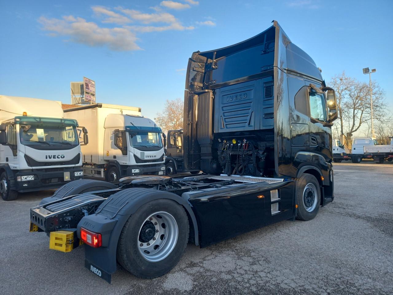 IVECO AS440ST / S-WAY 570 (C10)