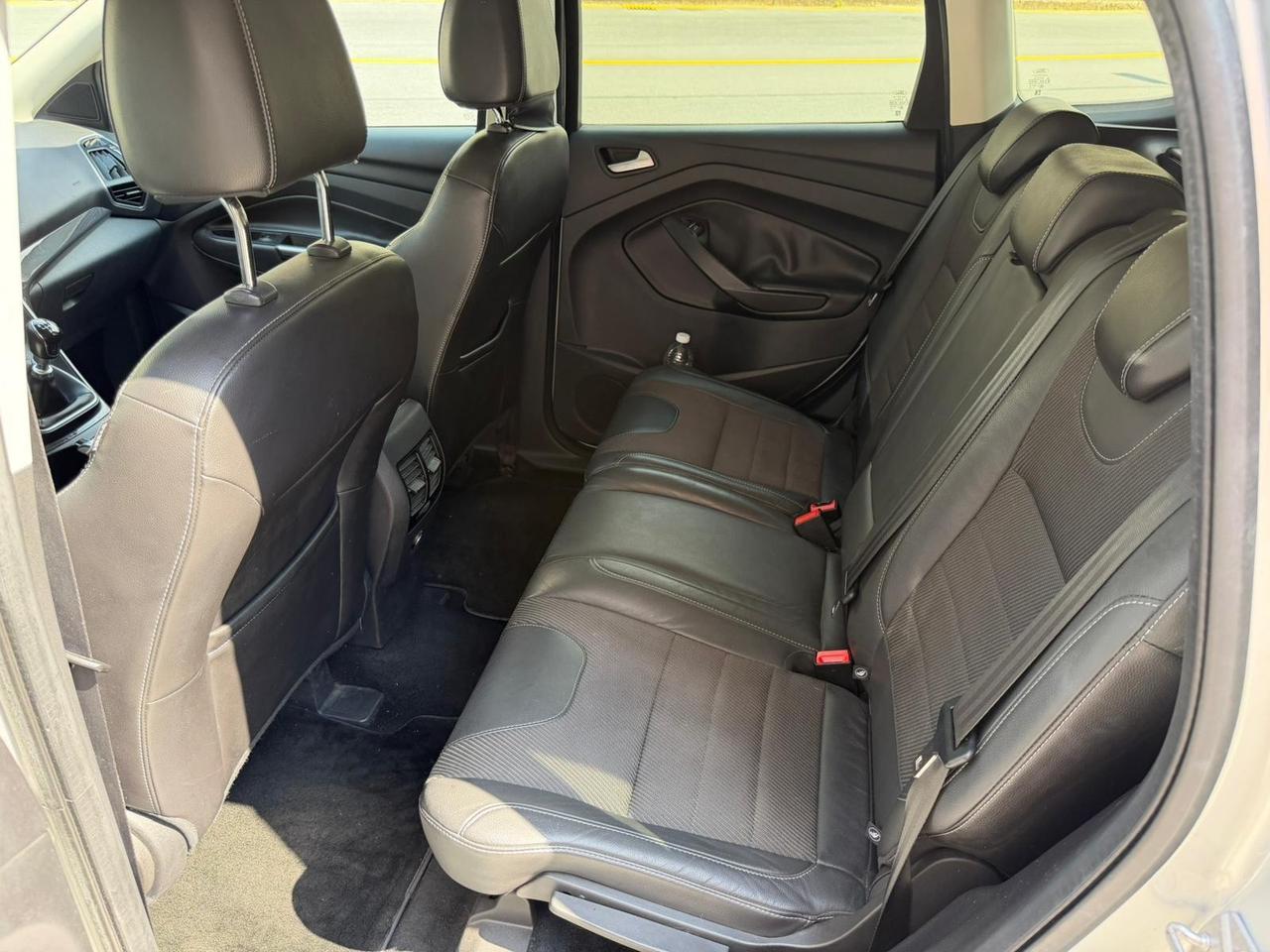 Ford Kuga 2.0 TDCI 140 CV Titanium