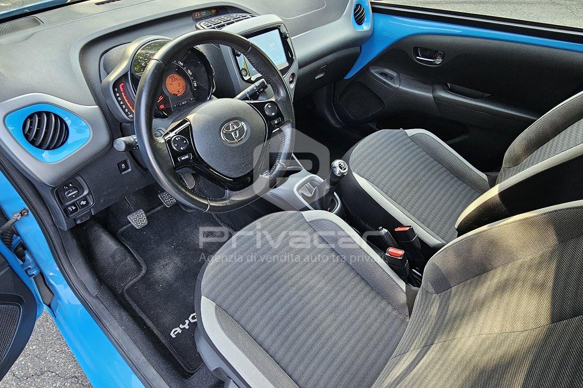 TOYOTA Aygo Connect 1.0 VVT-i 72 CV 5 porte x-play