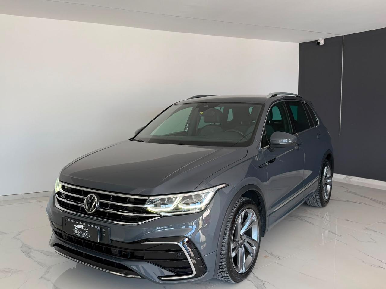 Volkswagen Tiguan 2.0 TDI 150 CV SCR DSG R-Line