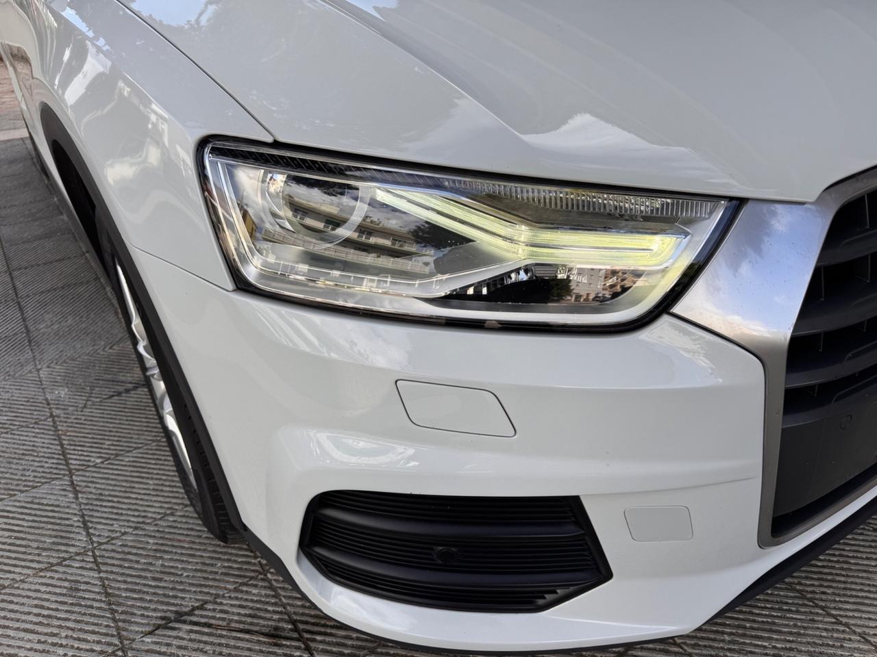 Audi Q3 2.0 TDI 150 CV Business