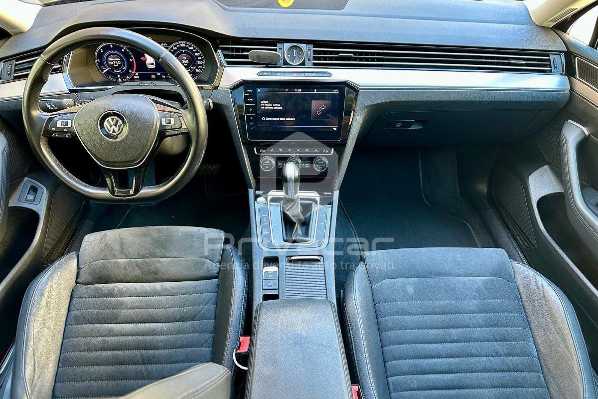 VOLKSWAGEN Passat Variant 2.0 TDI DSG Executive BlueMotion Tech.