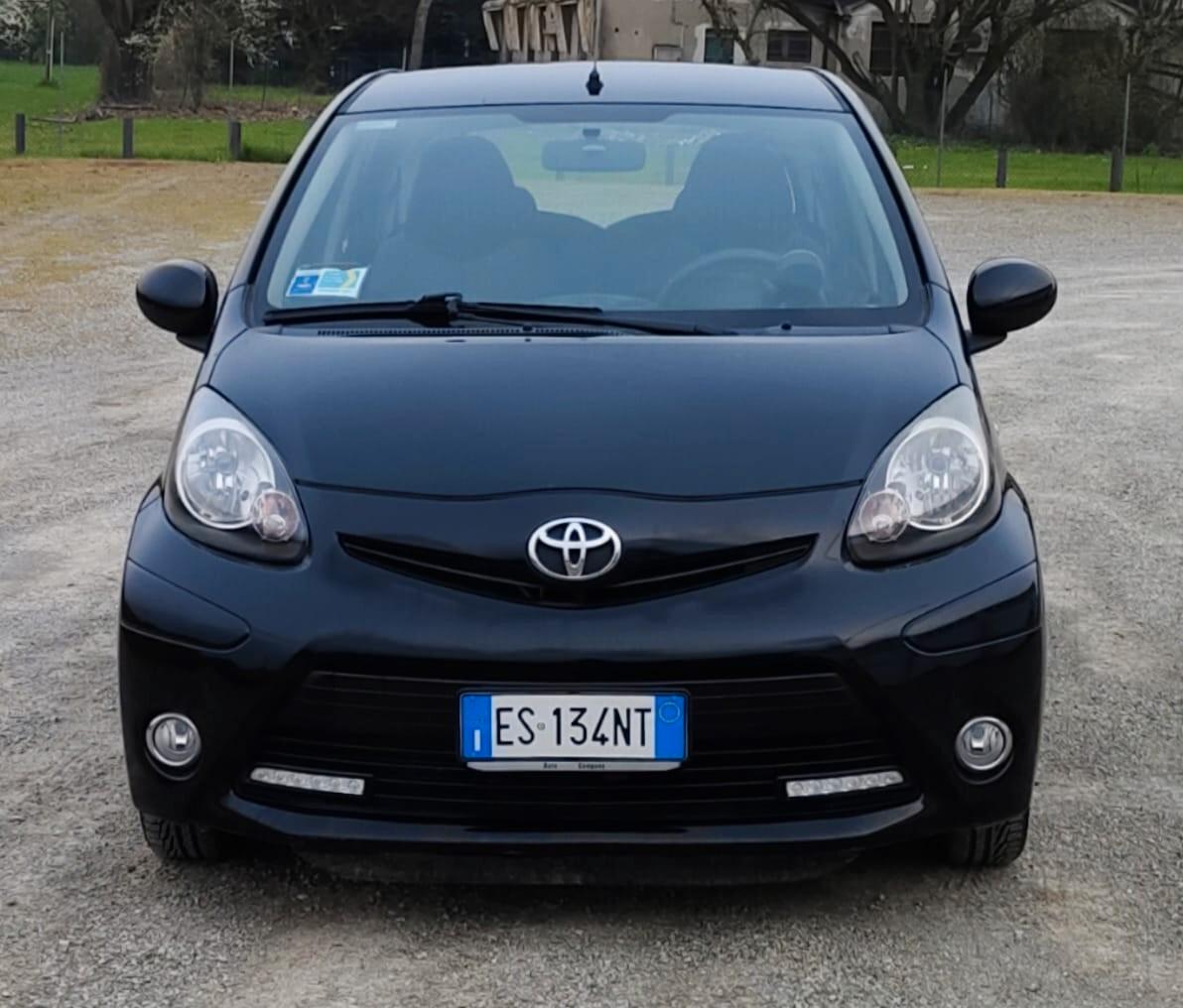 Toyota Aygo 1.0 VVT-i 69 CV 5 porte x-cool