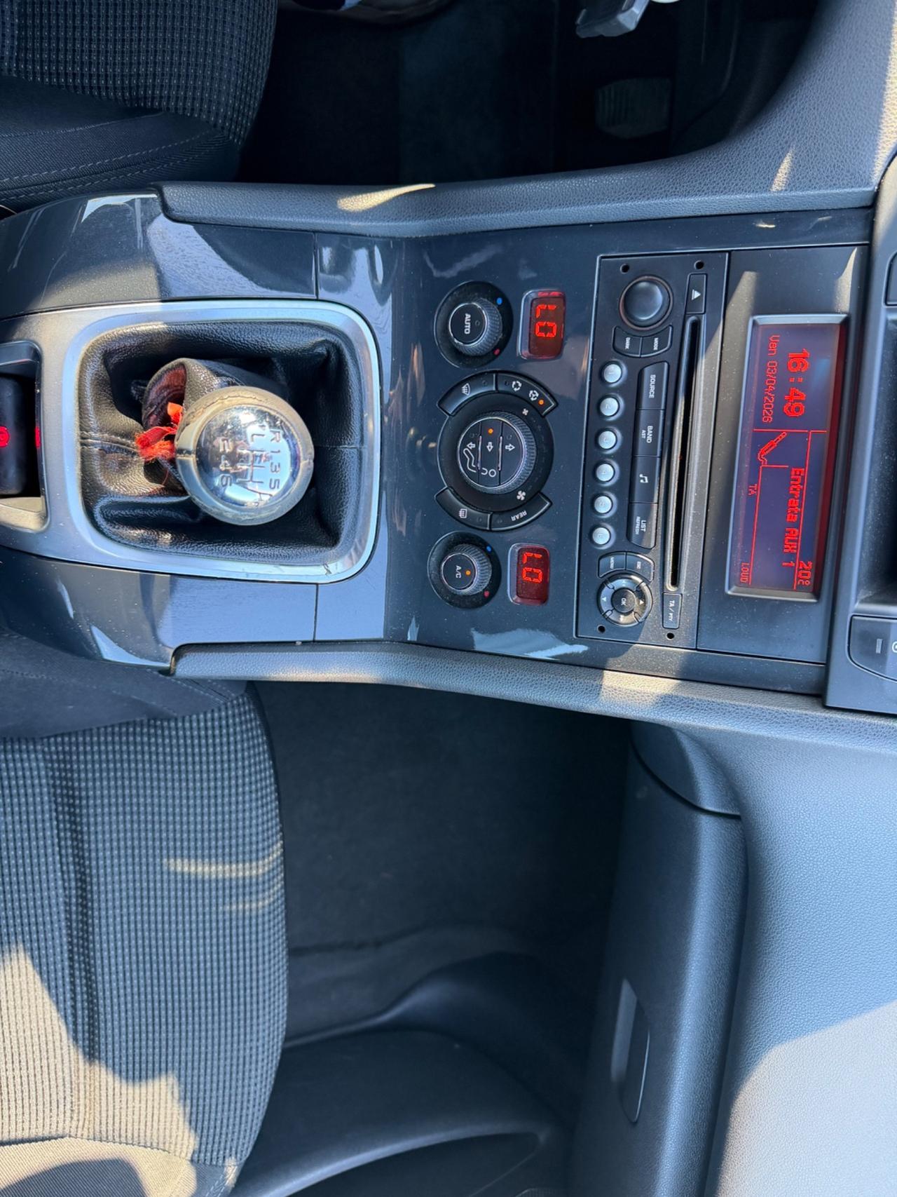 Peugeot 5008 1.6 HDi 112CV Business