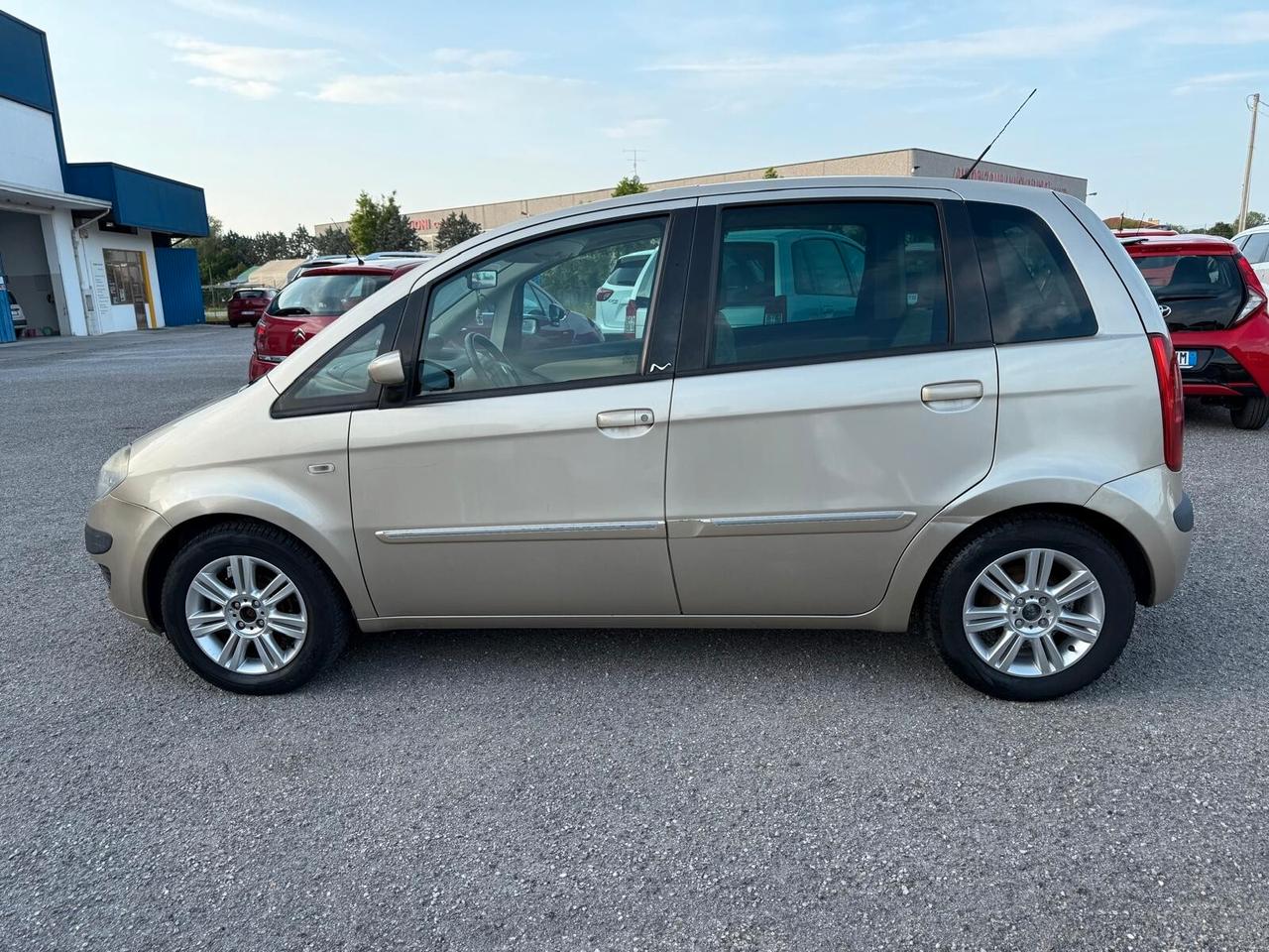 Lancia MUSA 1.4 16V Benz Solo Km 91.500!!!