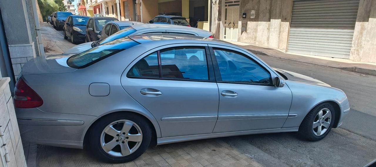 Mercedes-benz E 270 CDI cat Avantgarde