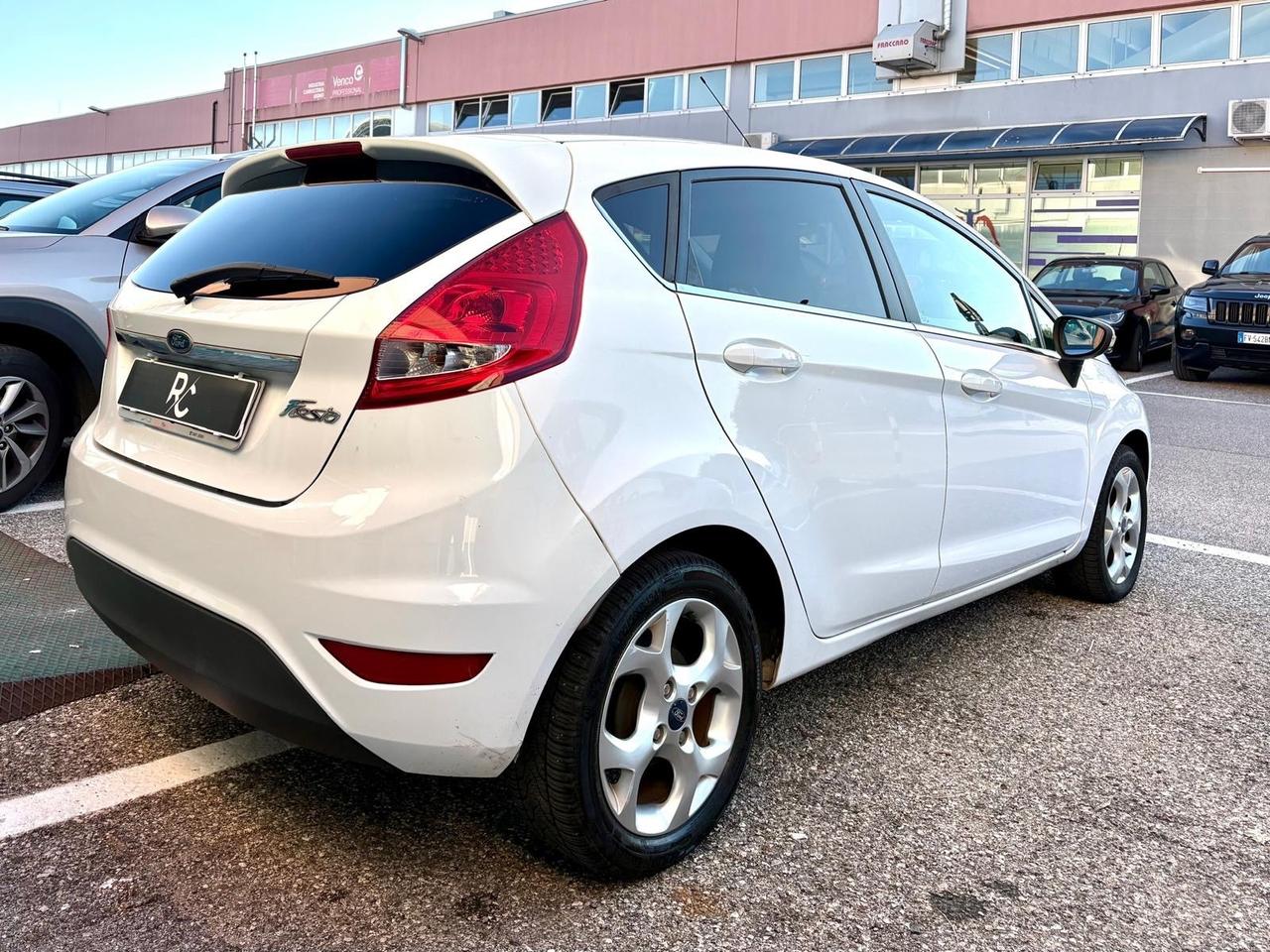 Ford Fiesta 1.4 GPL Titanium