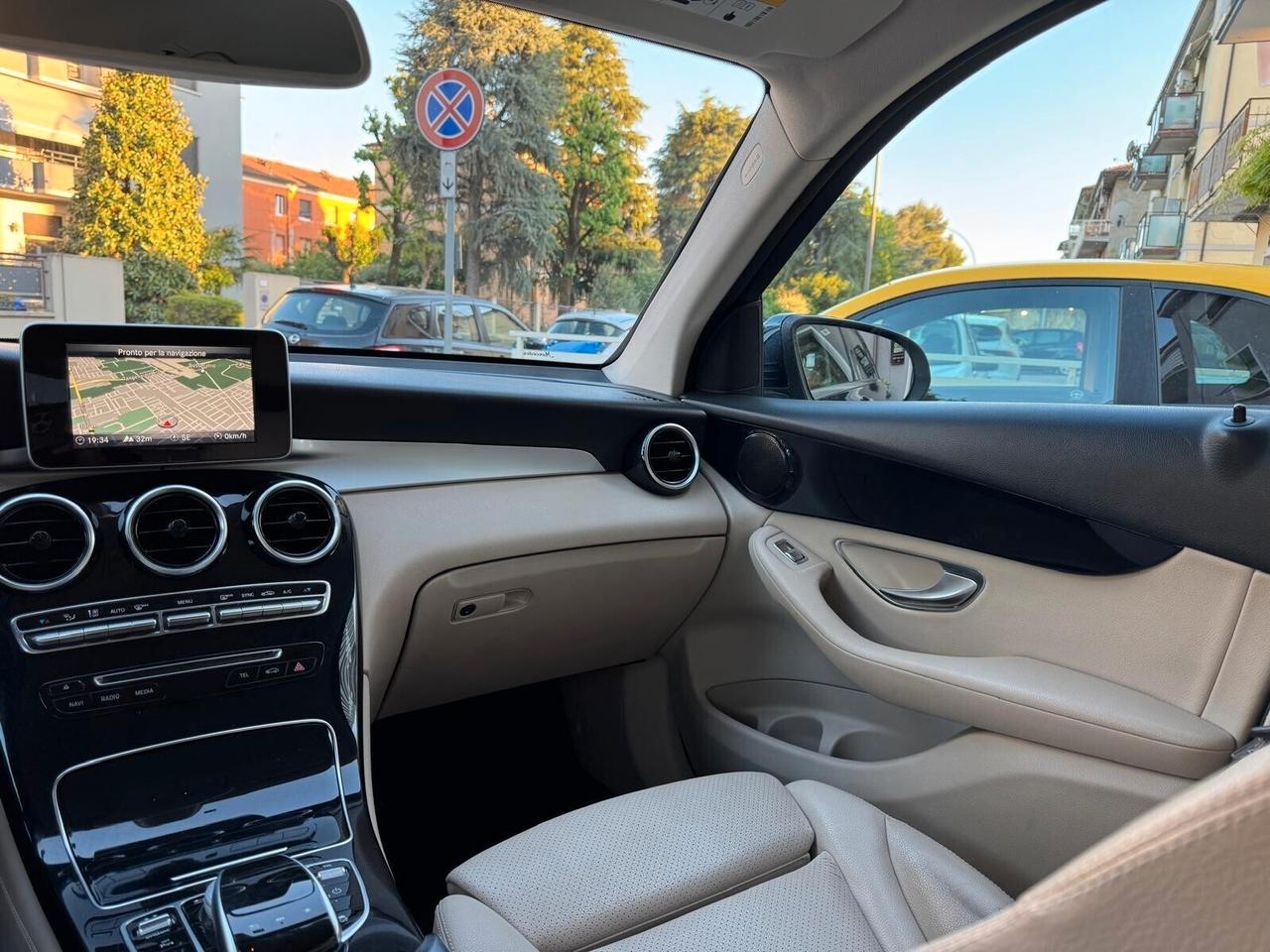 MERCEDES GLC 250 D 4MATIC EXCLUSIVE