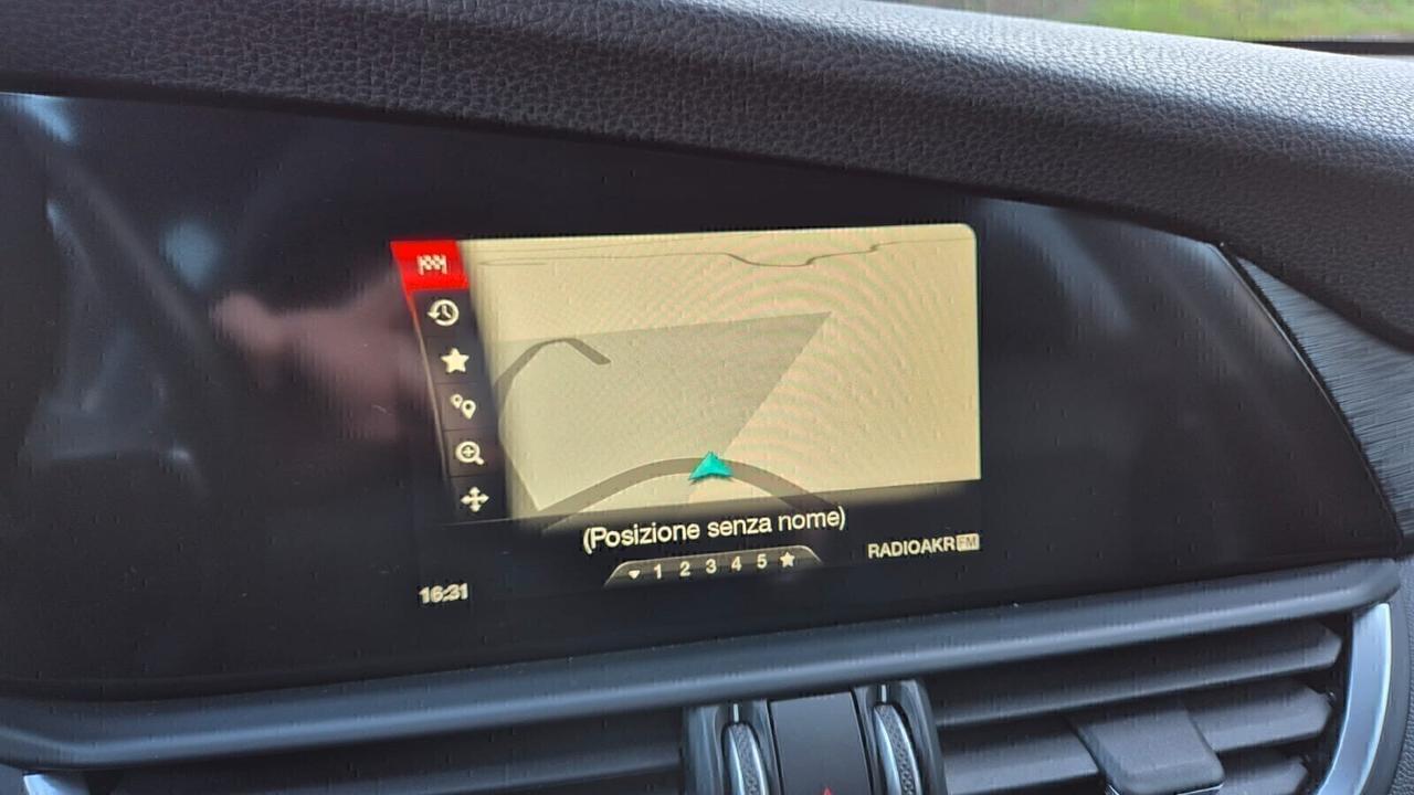 Alfa Romeo Giulia JTDM Super Full-Garanzia 3 anni