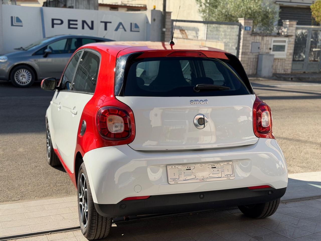 Smart ForFour 70 1.0 Passion-2016/NAVI/SENSORI