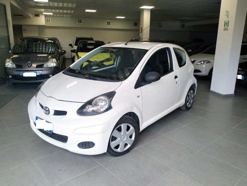 Toyota Aygo 3 Porte Aygo 3p 1.0 Now Connect