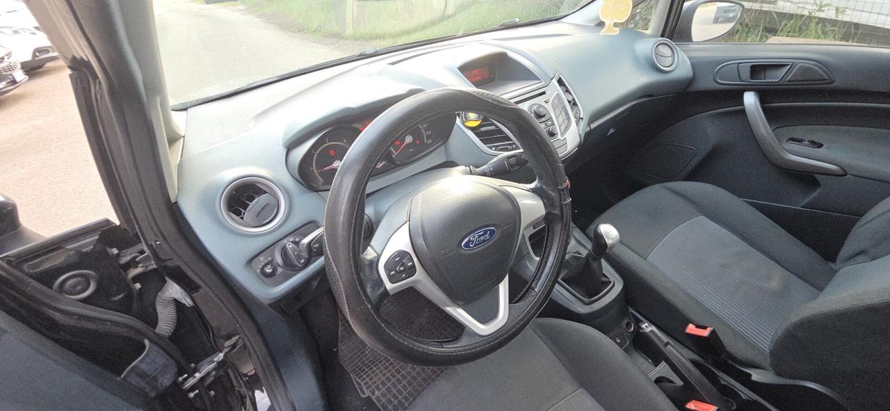 Ford Fiesta 1.4 TDCi 5p. Titanium