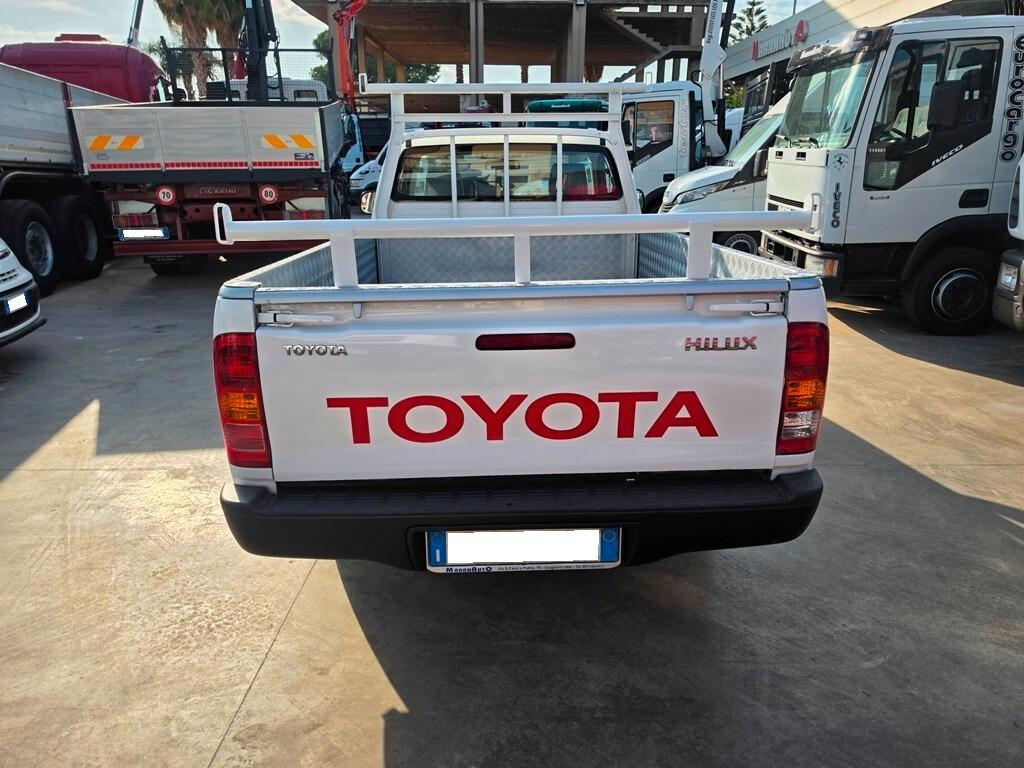 Toyota Hilux 2.5 D-4D 2WD 2p. Pick-up