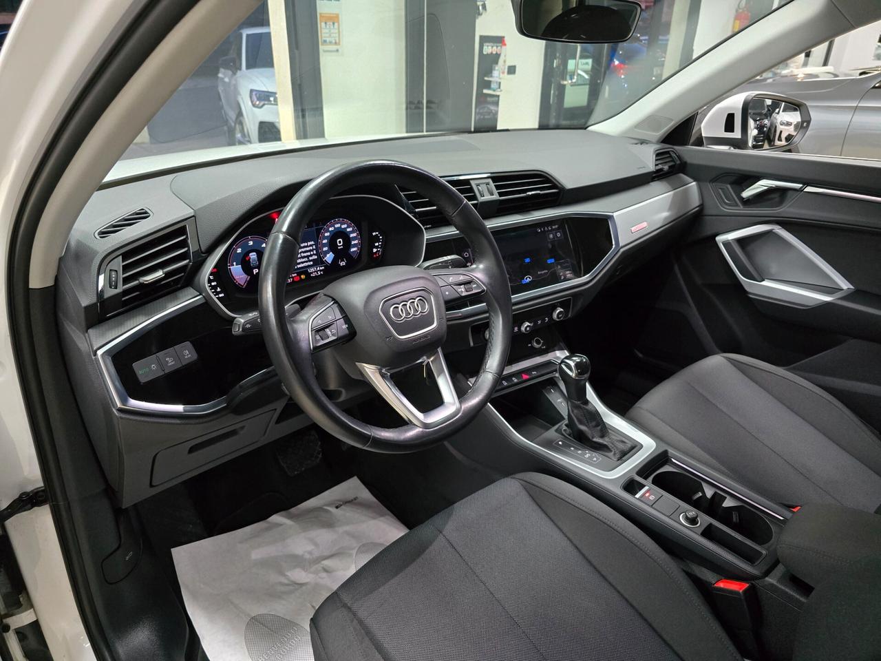 Audi Q3 35 TDI S tronic Business Advanced