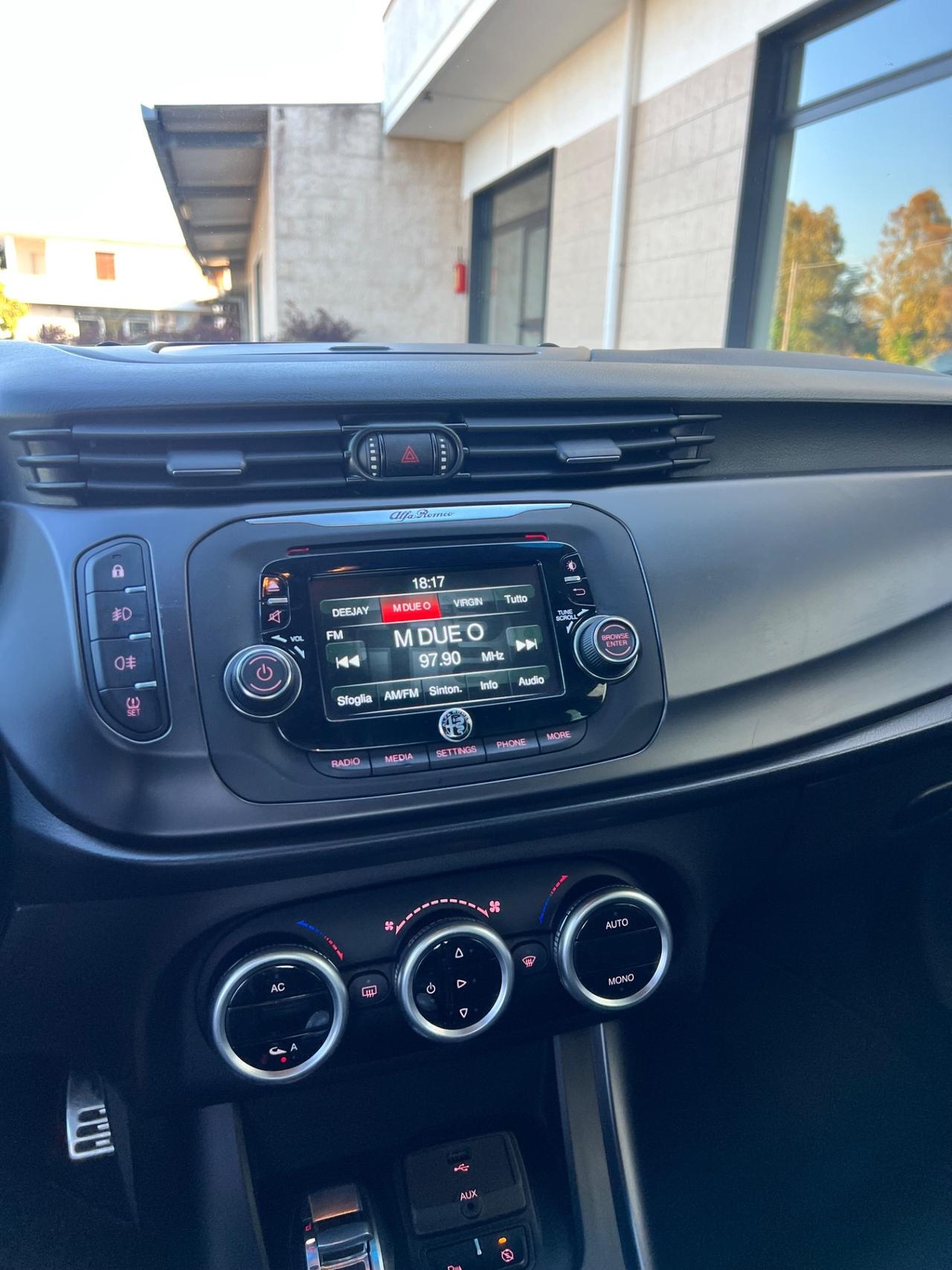 Alfa Romeo Giulietta 1.6 JTDm-2 105 CV Sportiva