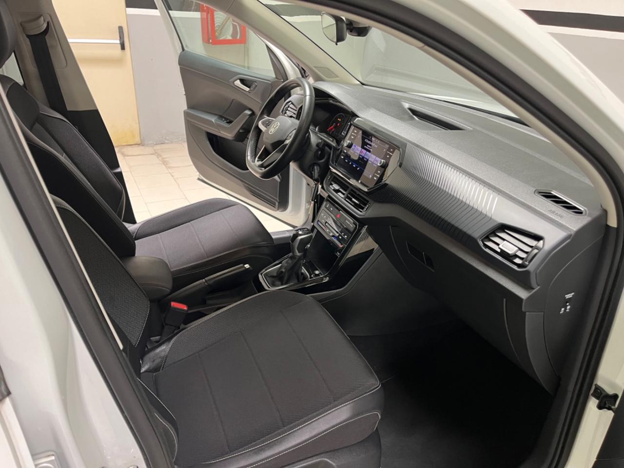 Volkswagen T-Cross 1.0 TSI 110 CV DSG Sport