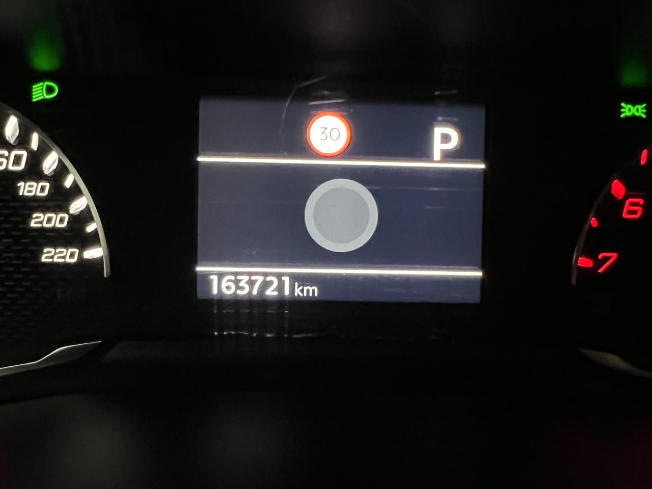 Peugeot 2008 BlueHDi 130 S&S EAT8 Allure