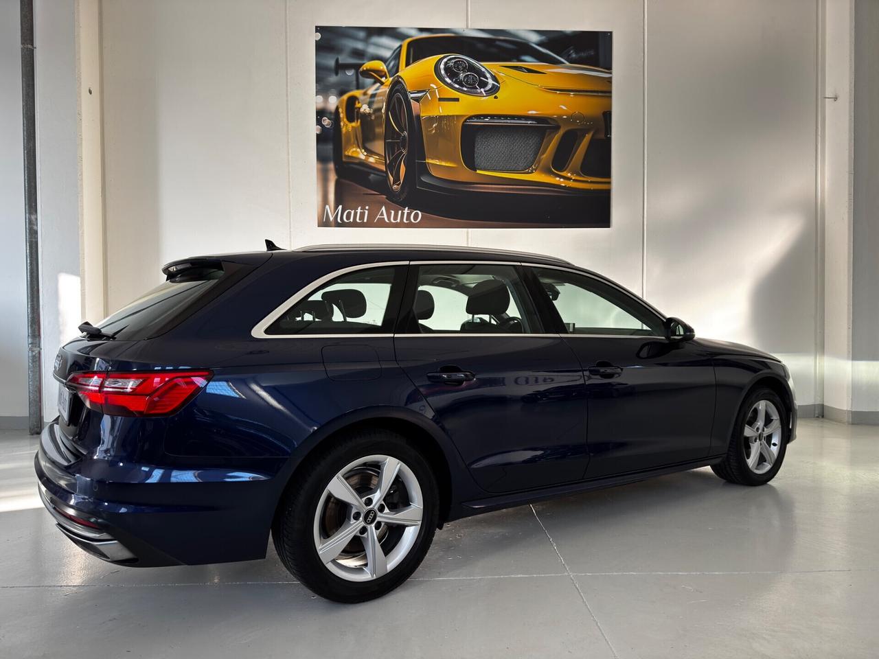 Audi A4 Avant 35 TDI/163 CV S tronic Business Advanced