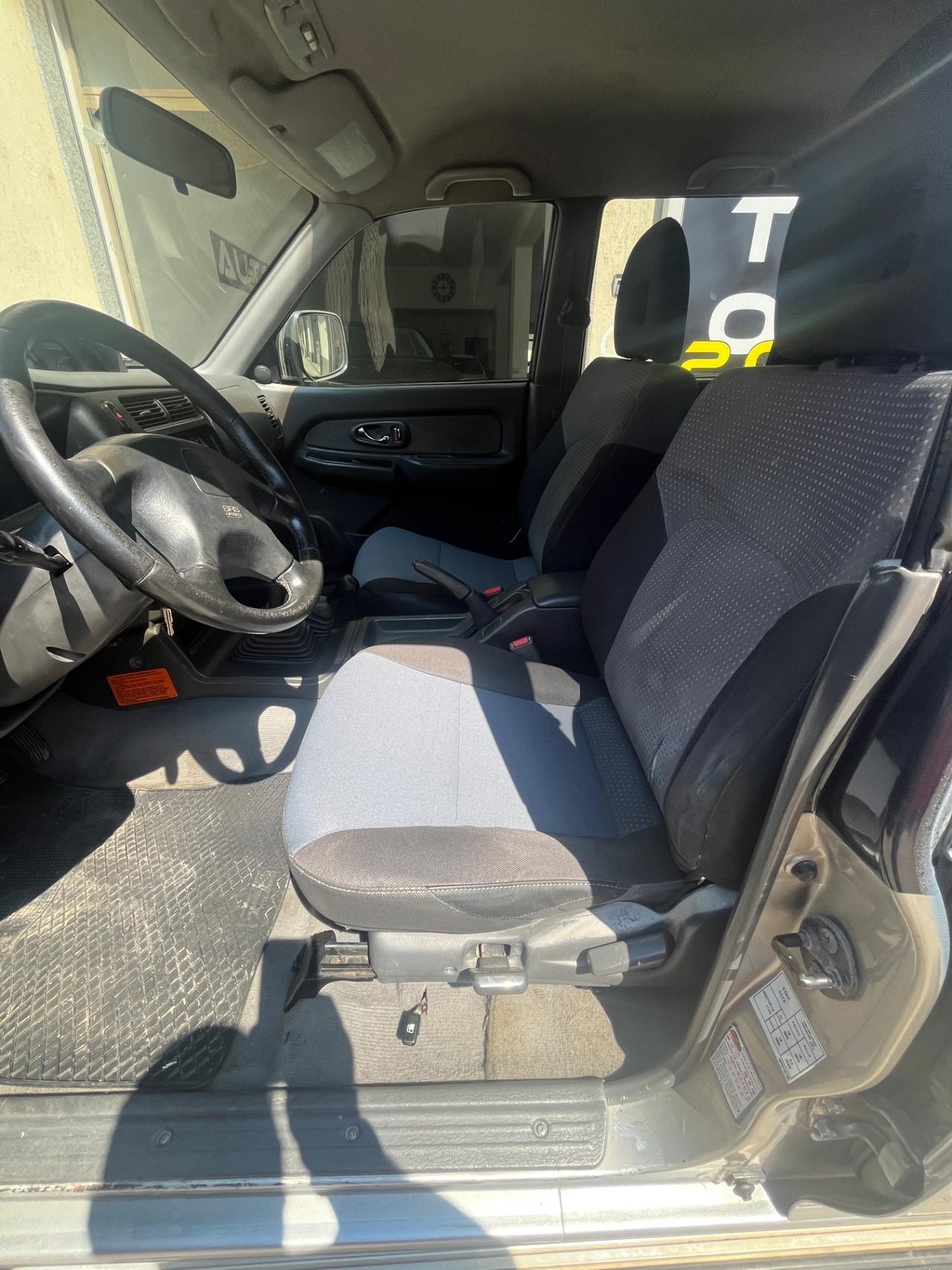Mitsubishi L200 2.5 TDI 4WD Club Cab Pup. GLS Targ.
