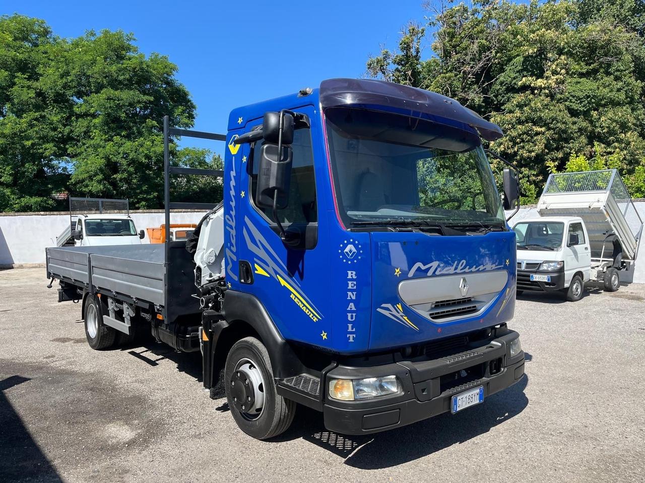 Renault midlum 100/220-6.2/214 cv-cass. Con gru -2003
