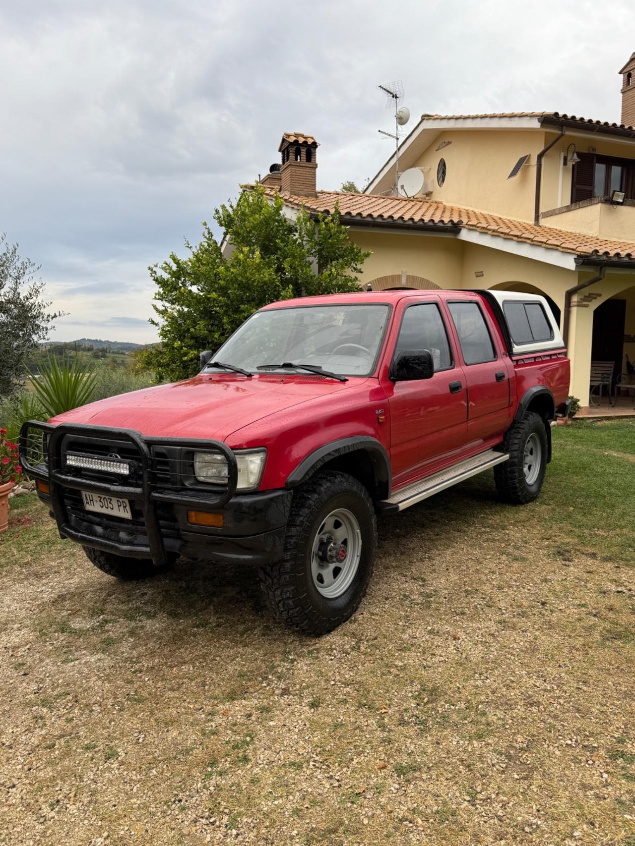 Toyota Hilux 2.4 diesel Pick-up