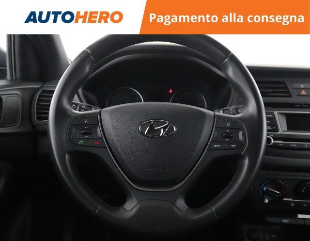 HYUNDAI i20 1.2 84 CV 5 porte Blackline