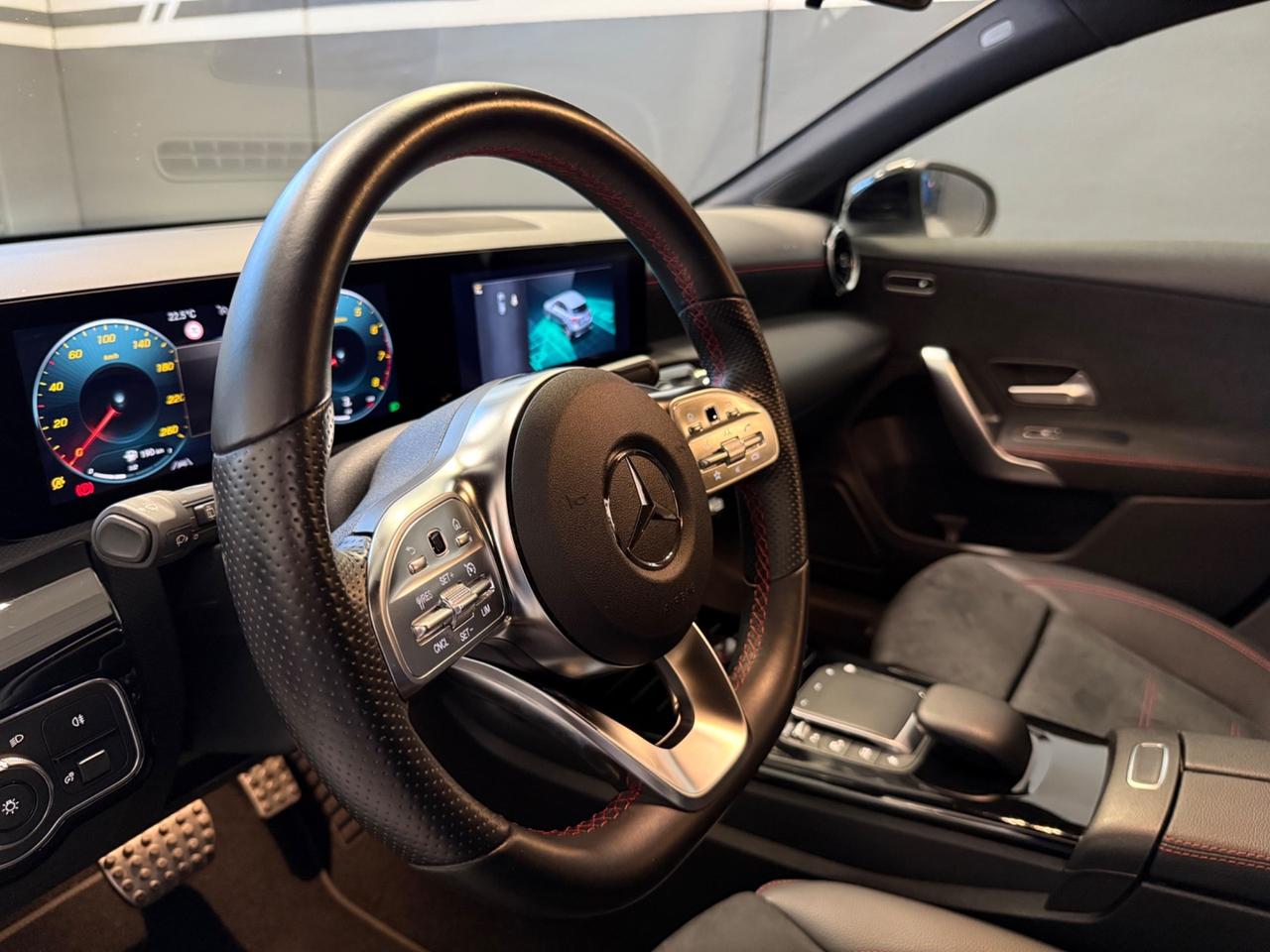 Mercedes-benz A 180 Premium Amg Night Edition