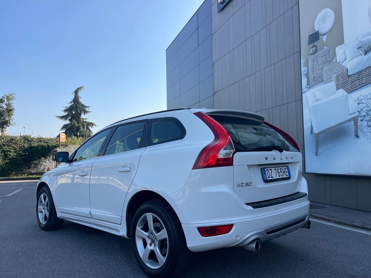 Volvo XC 60 XC60 2.4 D 175 CV FWD DRIVe Summum