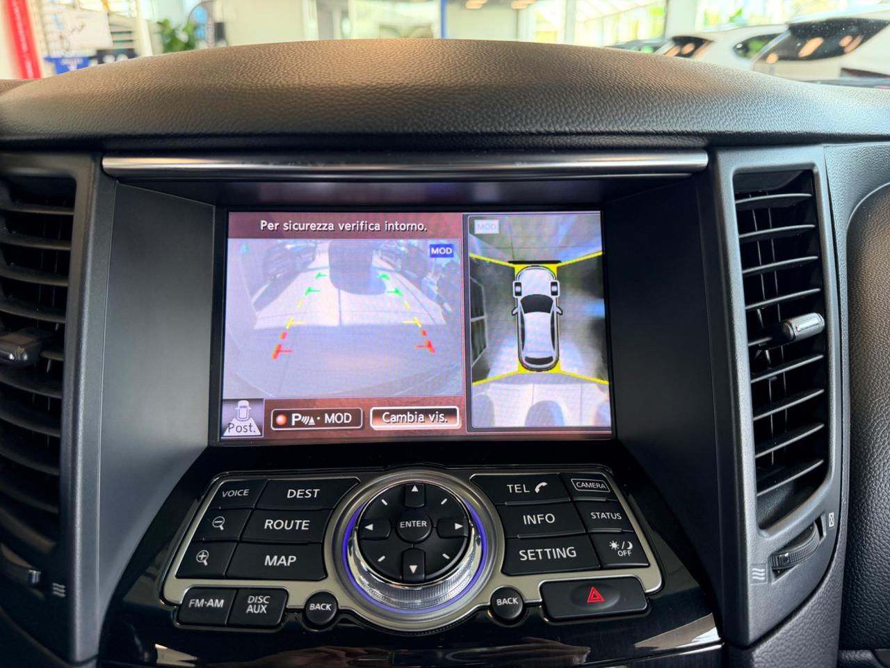 Infiniti QX70 3.0 diesel V6 AT S Premium