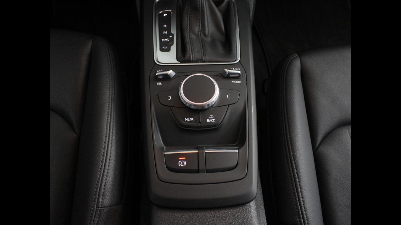 AUDI Q2 I 2017 - Q2 30 1.6 tdi s-tronic