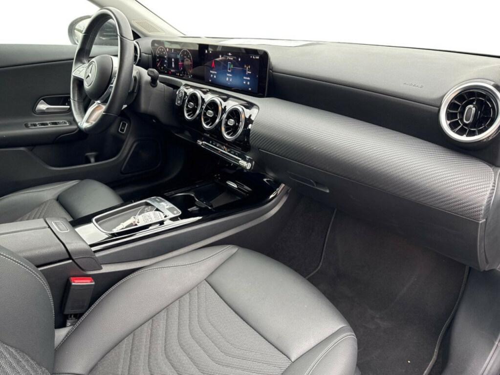 Mercedes CLA Shooting Brake 180 D Advanced 8G-DCT