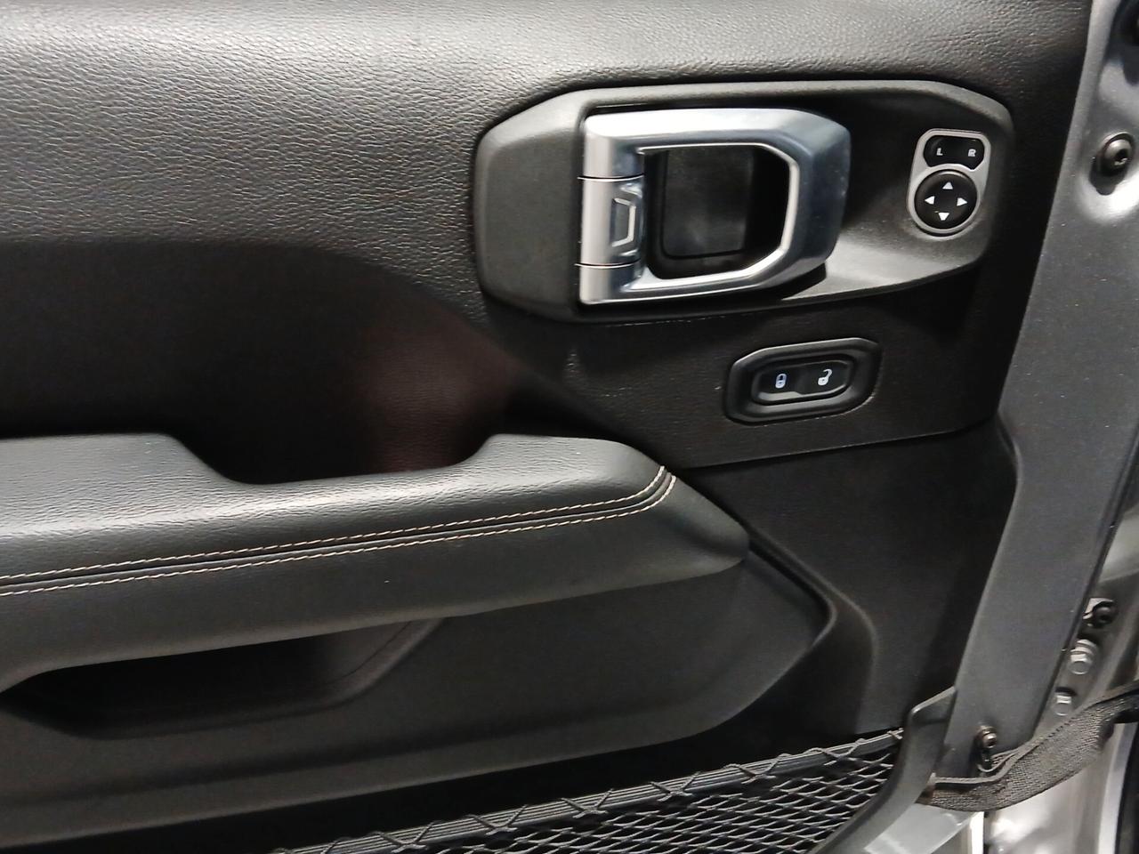 Jeep Wrangler Unlimited 2.2 Mjt II Sahara 200CV