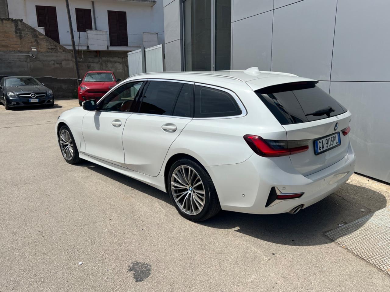 BMW 320 d Touring Luxury auto