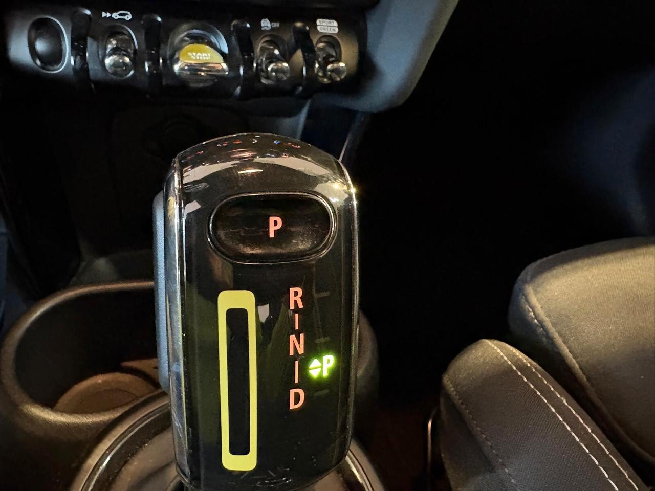 Mini Cooper SE ESSENTIAL Full Electric UNICO PR.